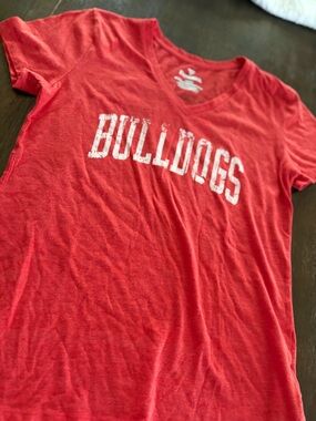 Fanatics Red UGA woman’s fit 'BULLDOGS' Short Sleeve Tee